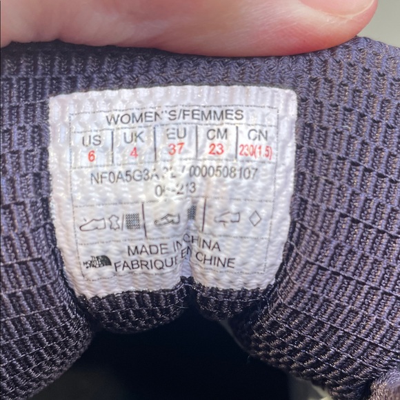 The North Face VECTIV Gray and Purple Hiking Shoes - Picture 5 of 9